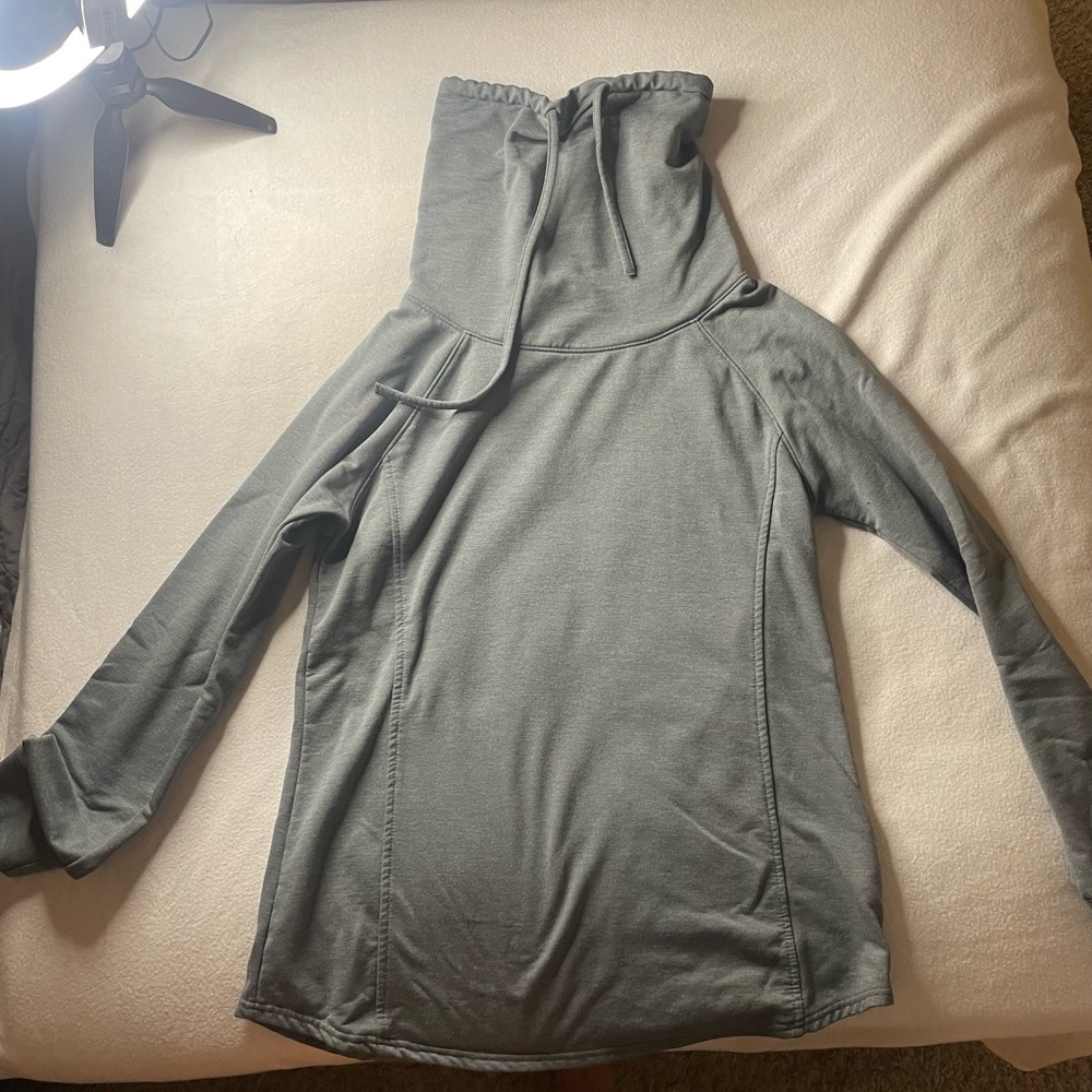 Gray Turtleneck Sweatshirt